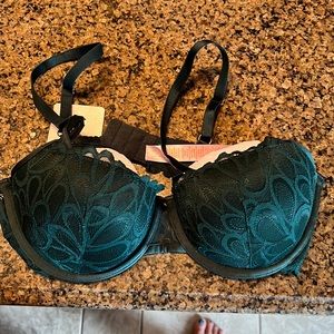 SavageX  savage not sorry lightly lined lace balconette size 36D